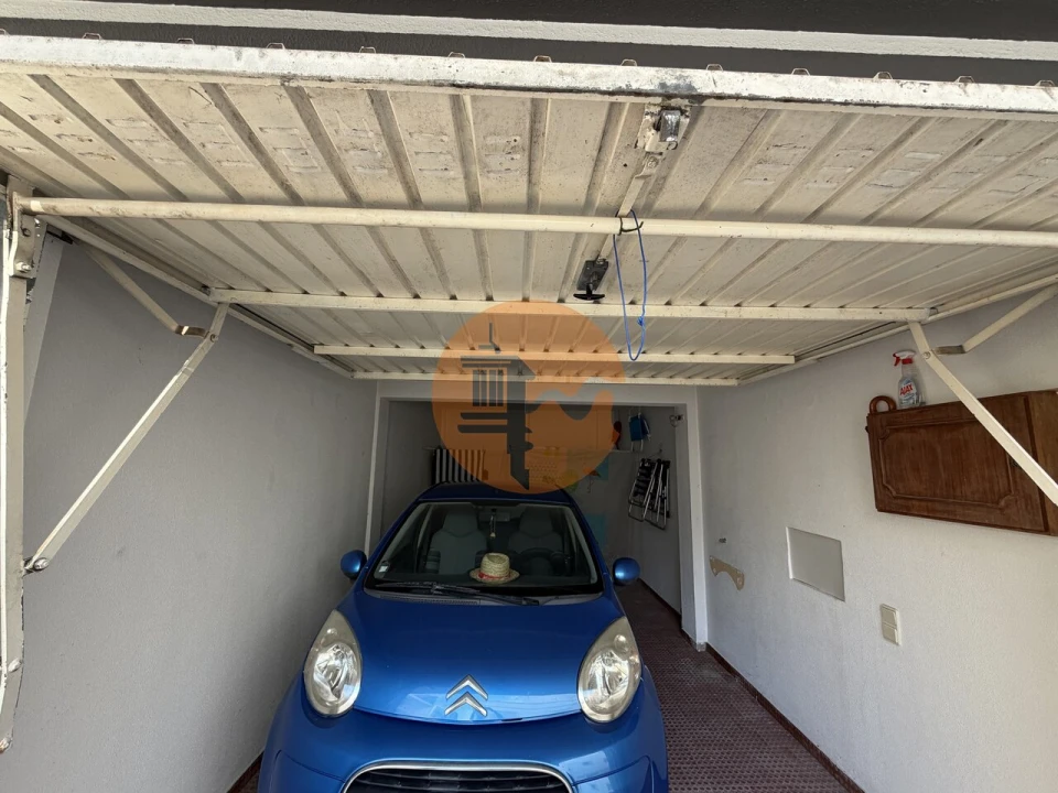 Garagem para Venda em Monte Gordo Foto 5