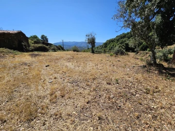 Terreno para Venda em Telhado