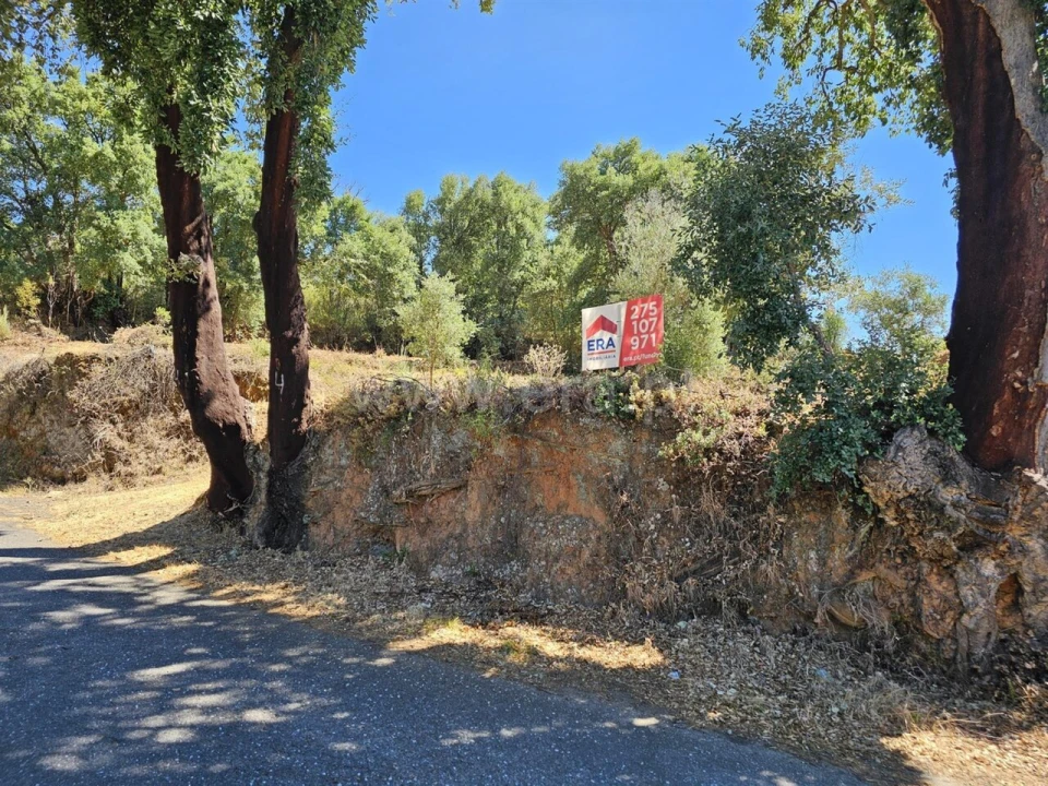 Terreno para Venda em Telhado Foto 8