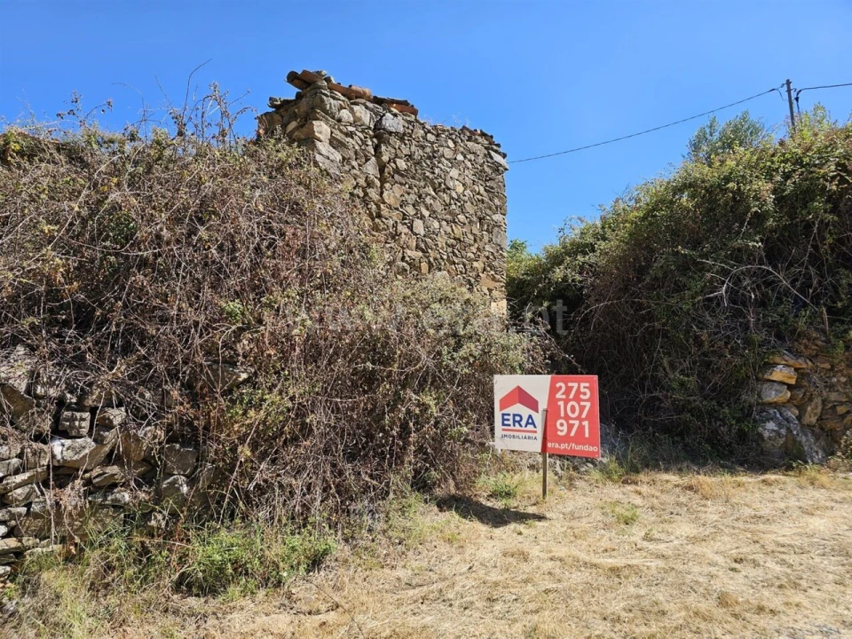 Moradia T1 para Venda em Telhado Foto 4