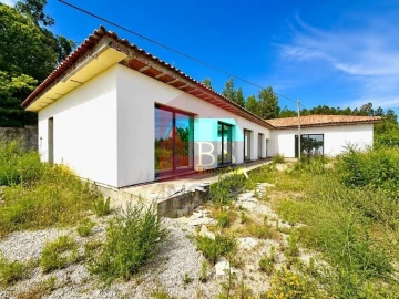 Moradia T4 para Venda em Ribeira do Neiva