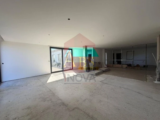 Moradia T4 para Venda em Ribeira do Neiva Foto 4