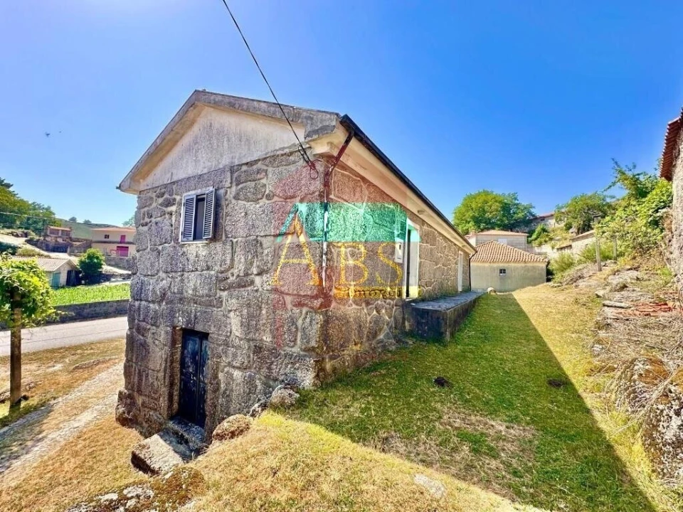 Moradia T2 para Venda em Chorense e Monte Foto 18