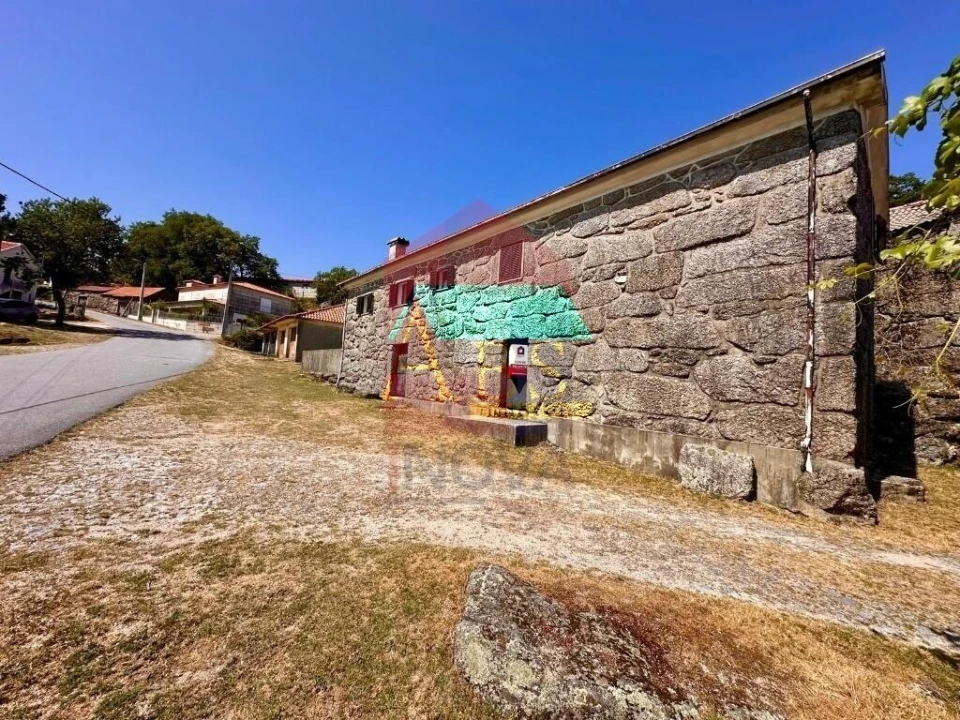 Moradia T2 para Venda em Chorense e Monte Foto 21