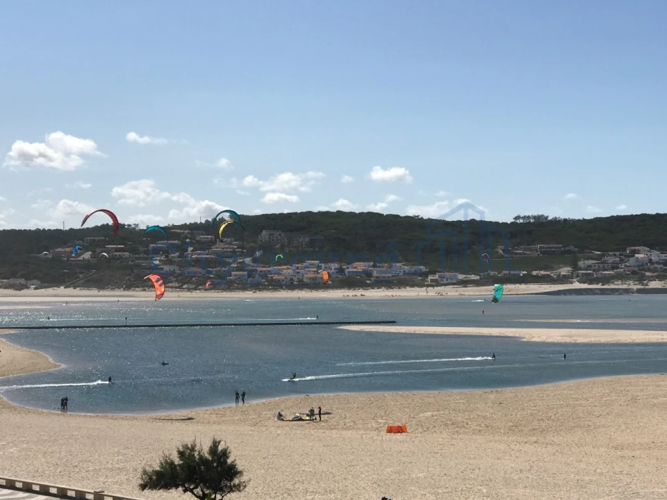 Moradia T4 para Venda em Santa Maria, São Pedro e Sobral da Lagoa Foto 43
