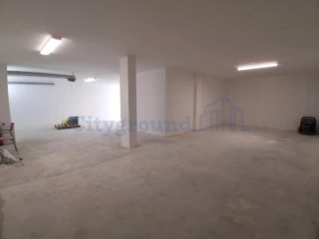 Moradia T4 para Venda em Santa Maria, São Pedro e Sobral da Lagoa