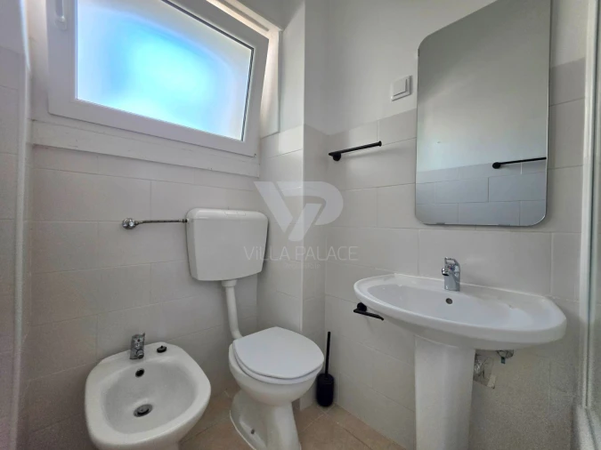 Apartamento T2 para Arrendamento em Campo de Ourique Foto 13