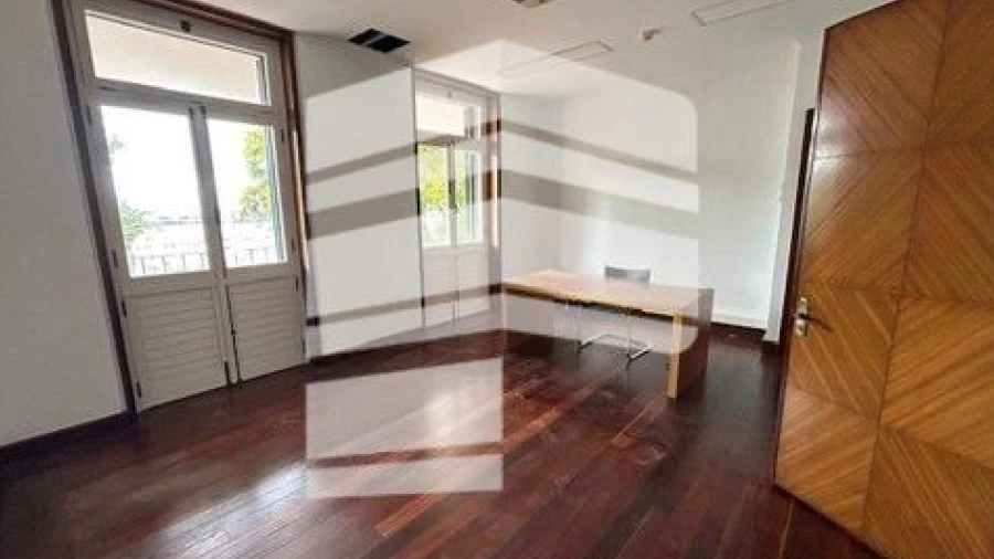 Escritório para Arrendamento em Funchal (Se)
