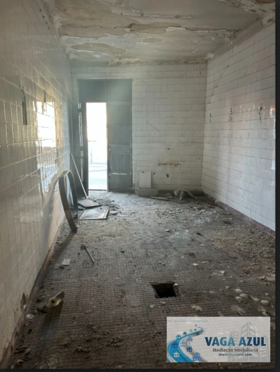 Prédio para Venda em Milheiros Foto 6