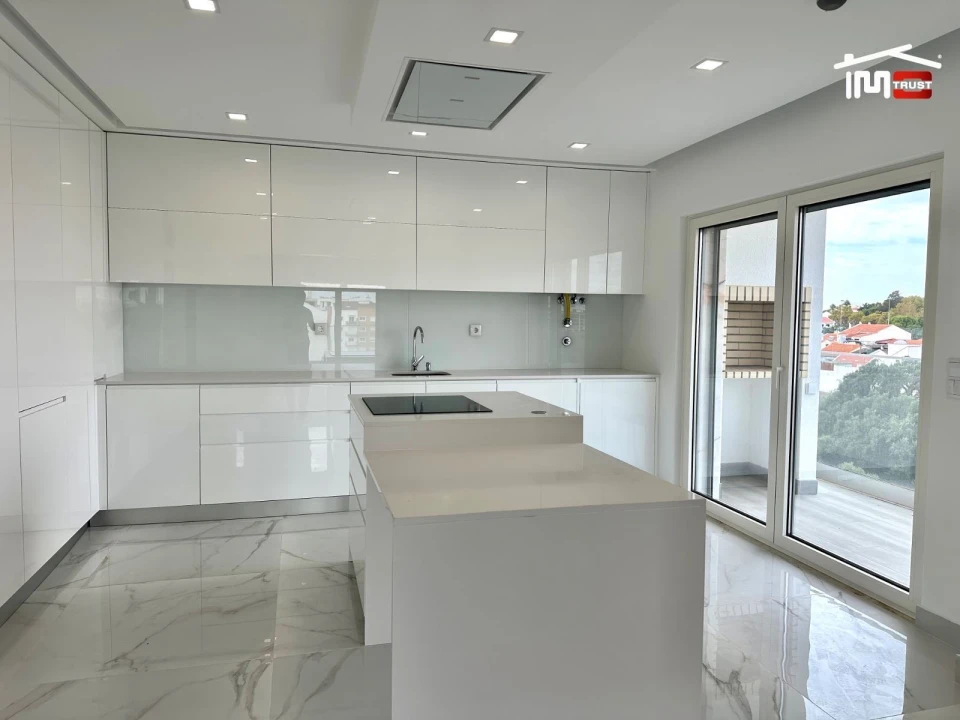Apartamento T4 para Venda em Montijo e Afonsoeiro Foto 11