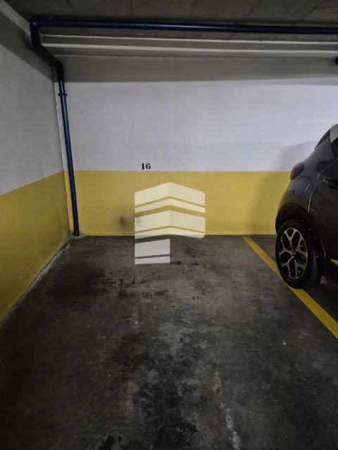 Apartamento T2 para Venda em Funchal (Santa Luzia)