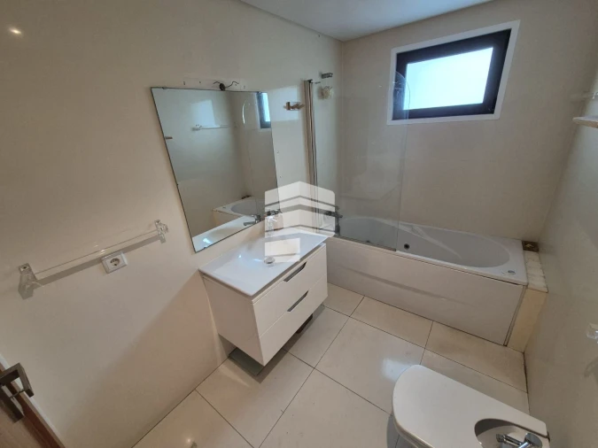 Apartamento T2 para Venda em Funchal (Santa Luzia) Foto 17