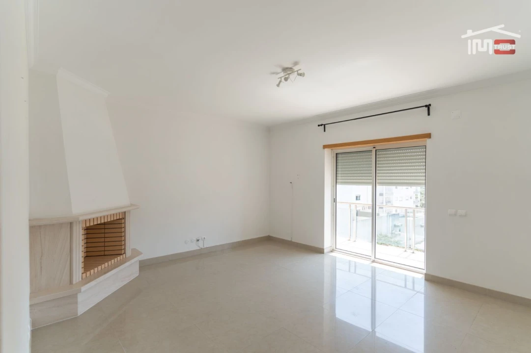 Apartamento T2 para Venda em Fatima Foto 8