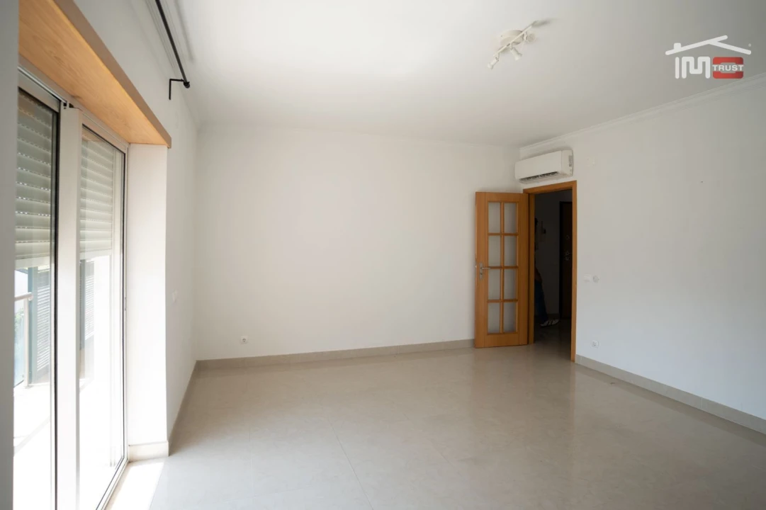 Apartamento T2 para Venda em Fatima Foto 10