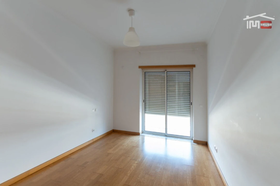 Apartamento T2 para Venda em Fatima Foto 16