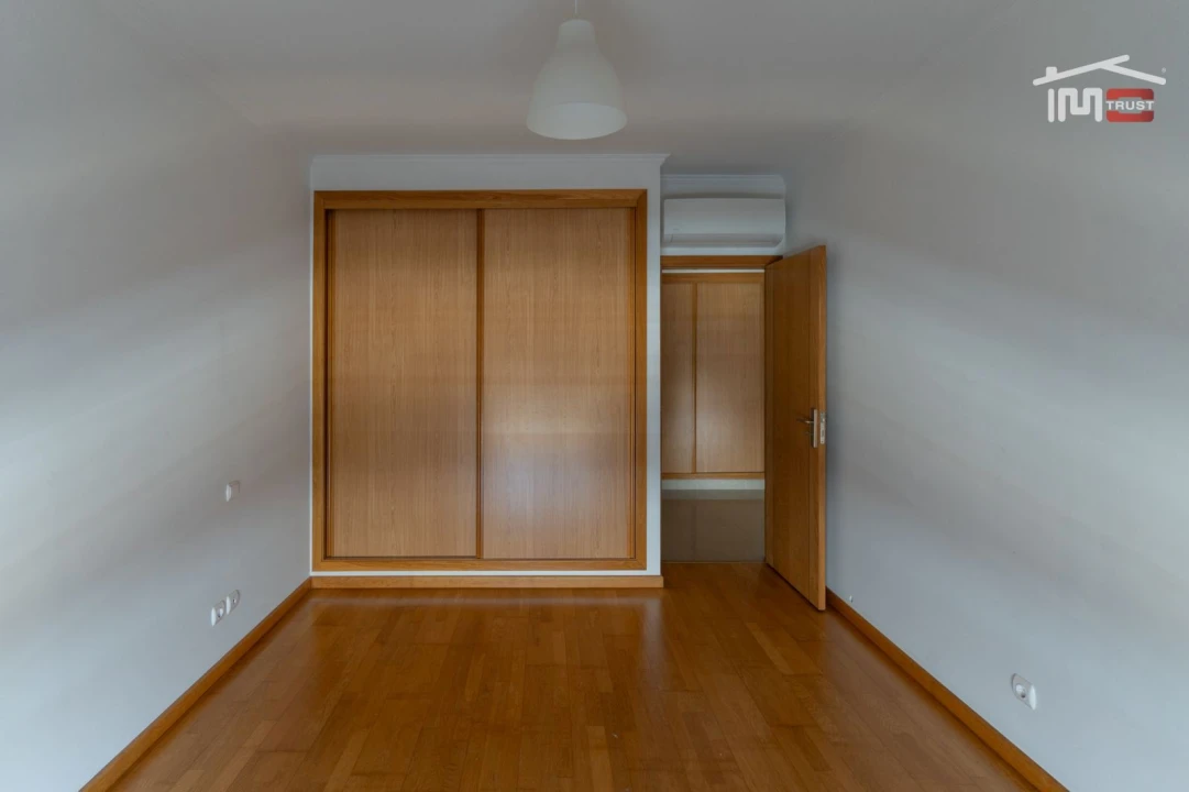 Apartamento T2 para Venda em Fatima Foto 18