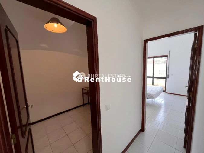 Apartamento T1 para Arrendamento em Buarcos Foto 9