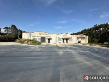 Loja para Venda em Santo Tirso, Couto (Santa Cristina e São Miguel) e Burgães