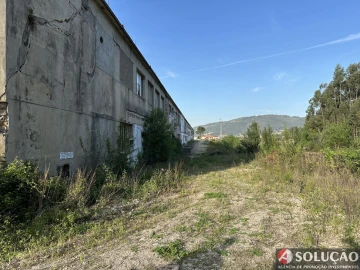Loja para Venda em Santo Tirso, Couto (Santa Cristina e São Miguel) e Burgães