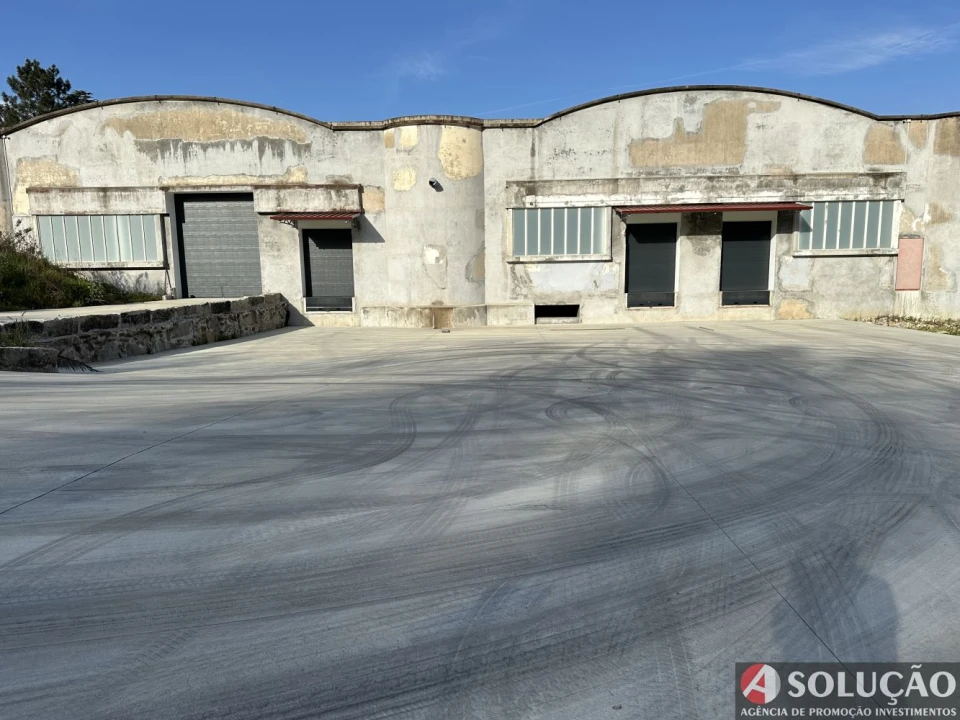 Loja para Venda em Santo Tirso, Couto (Santa Cristina e São Miguel) e Burgães Foto 6