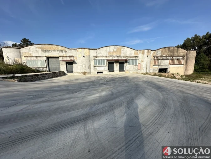 Loja para Venda em Santo Tirso, Couto (Santa Cristina e São Miguel) e Burgães Foto 7