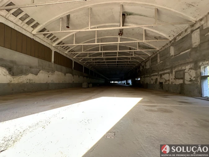 Loja para Venda em Santo Tirso, Couto (Santa Cristina e São Miguel) e Burgães Foto 11