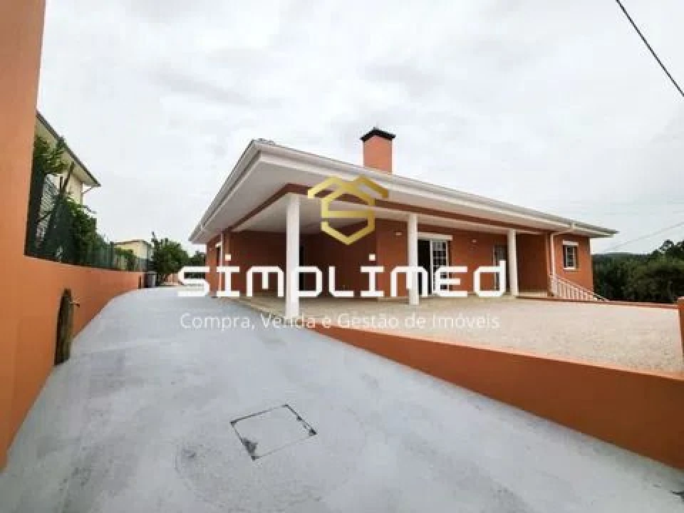 Moradia T3 para Venda em Santa Maria da Feira, Travanca, Sanfins e Espargo Foto 3