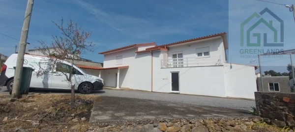 Moradia T4 para Venda em Pombeiro da Beira