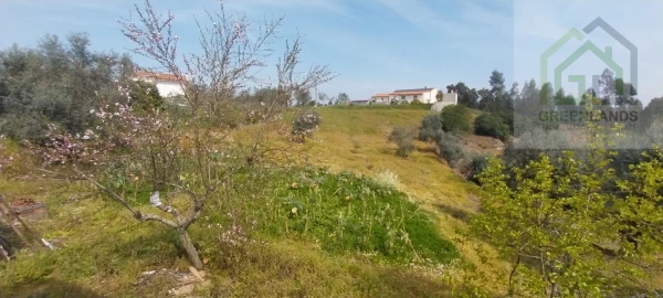 Moradia T4 para Venda em Pombeiro da Beira