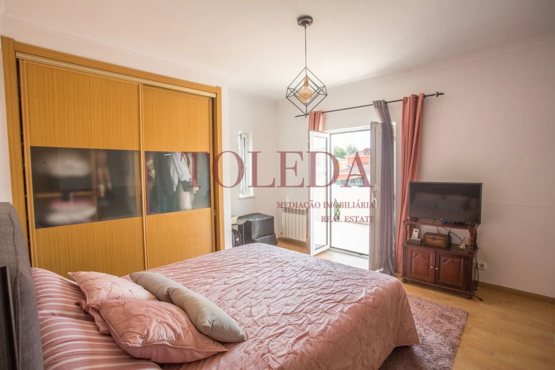 Moradia T4 para Venda em Azeitão (São Lourenço e São Simão) Foto 31