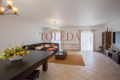 Moradia T4 para Venda em Azeitão (São Lourenço e São Simão)
