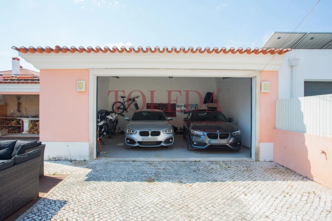 Moradia T4 para Venda em Azeitão (São Lourenço e São Simão) Foto 17