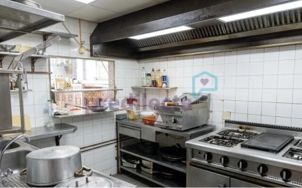 Loja para Arrendamento em Paranhos