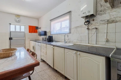 Moradia T4 para Venda em Corroios