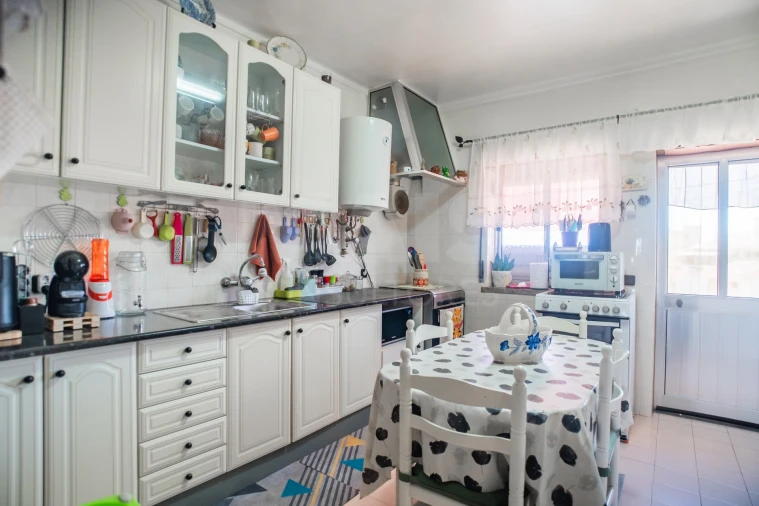 Apartamento T2 para Venda em Cadaval e Pêro Moniz Foto 8