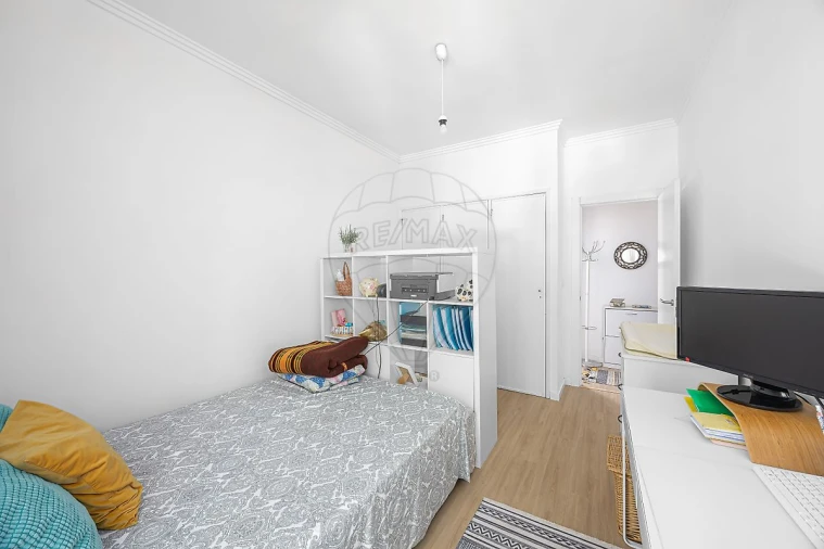 Apartamento T2 para Venda em Póvoa de Santa Iria e Forte da Casa Foto 7