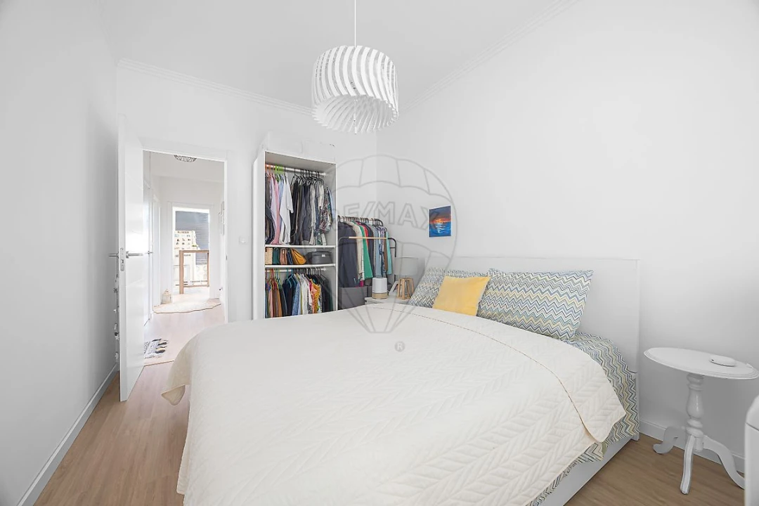 Apartamento T2 para Venda em Póvoa de Santa Iria e Forte da Casa Foto 15