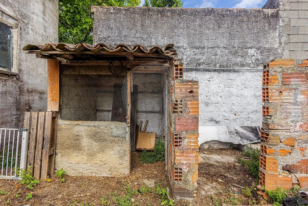 Moradia T2 para Venda em Povoa da Isenta Foto 29