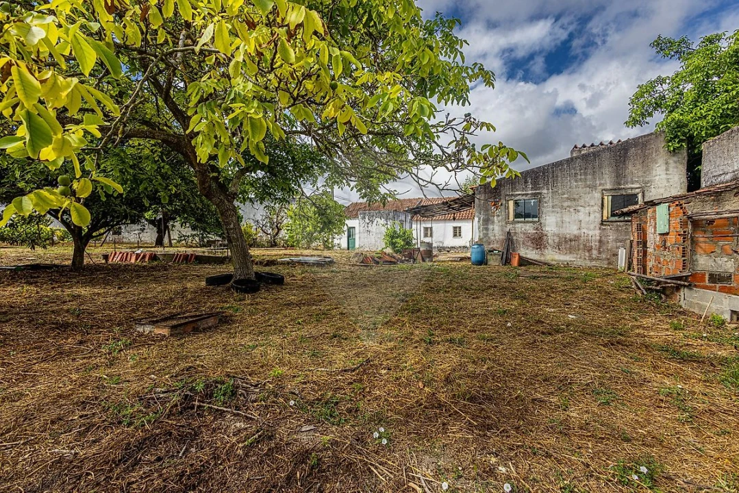 Moradia T2 para Venda em Povoa da Isenta Foto 35