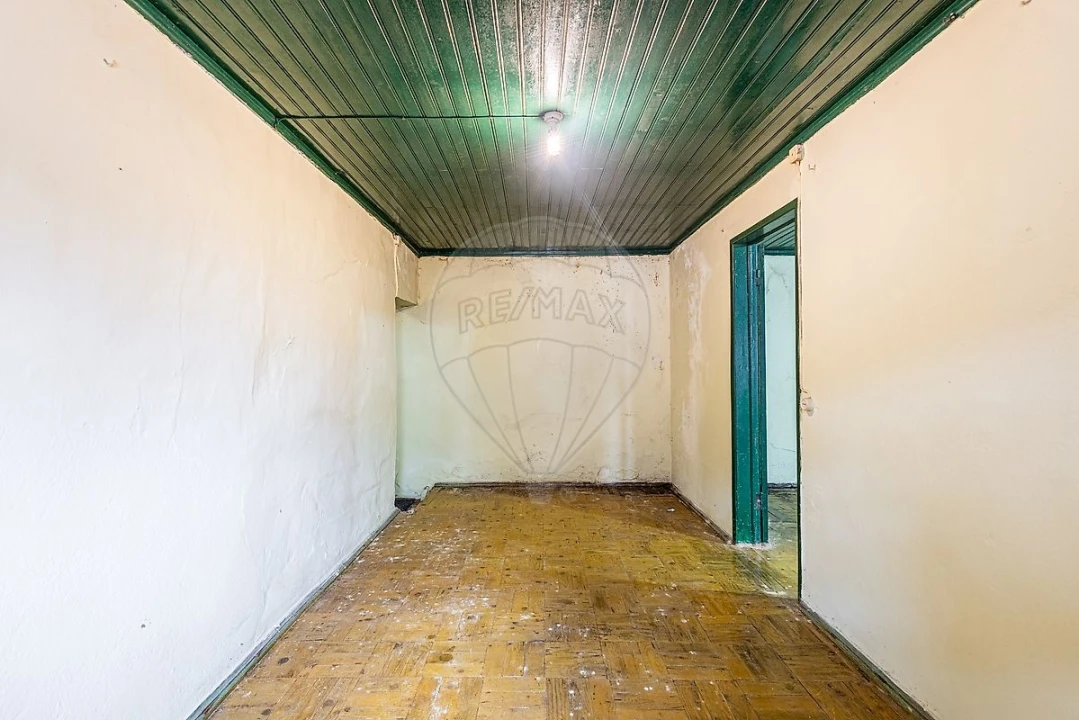 Moradia T2 para Venda em Povoa da Isenta Foto 3