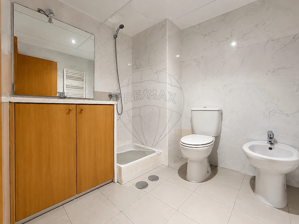 Apartamento T2 para Venda em Oliveira do Douro Foto 14