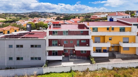 Moradia T7 para Venda em São Pedro da Cadeira