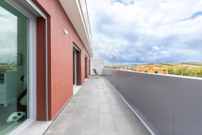 Moradia T7 para Venda em São Pedro da Cadeira
