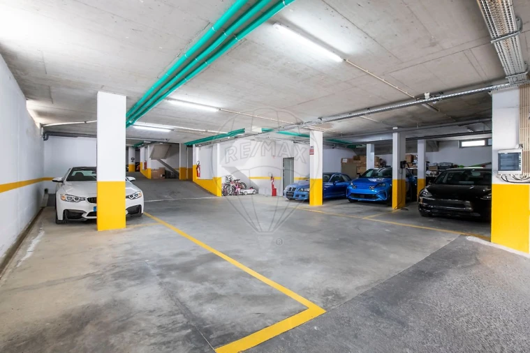 Moradia T7 para Venda em São Pedro da Cadeira Foto 45