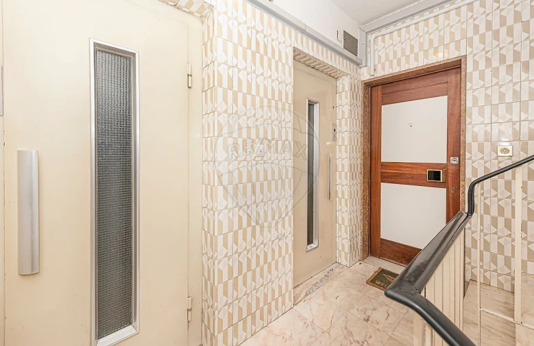 Apartamento T3 para Venda em Lumiar Foto 2