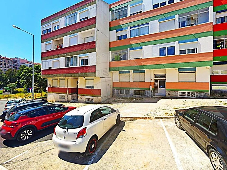Apartamento T2 para Venda em Rio de Mouro Foto 6