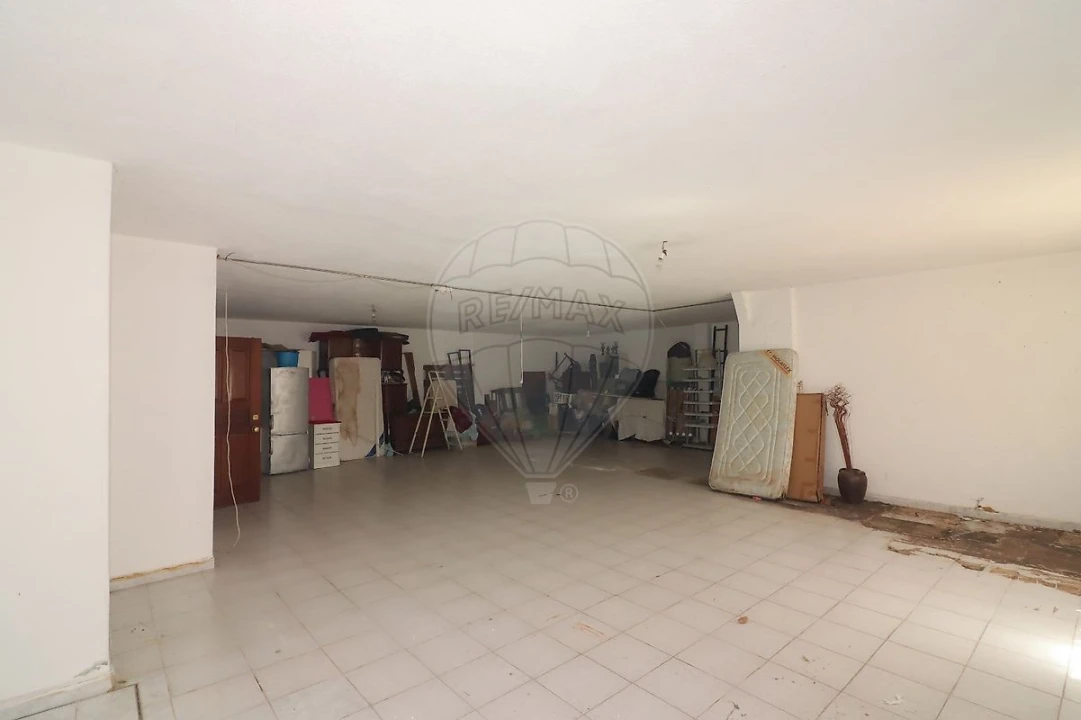 Apartamento T1 para Venda em Carregado e Cadafais Foto 10
