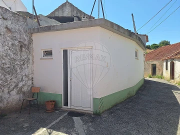 Armazém para Venda em Aldeia Galega da Merceana e Aldeia Gavinha