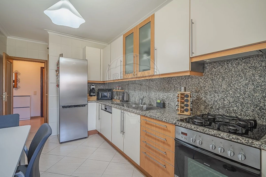 Apartamento T1 para Venda em Pedroso e Seixezelo Foto 9