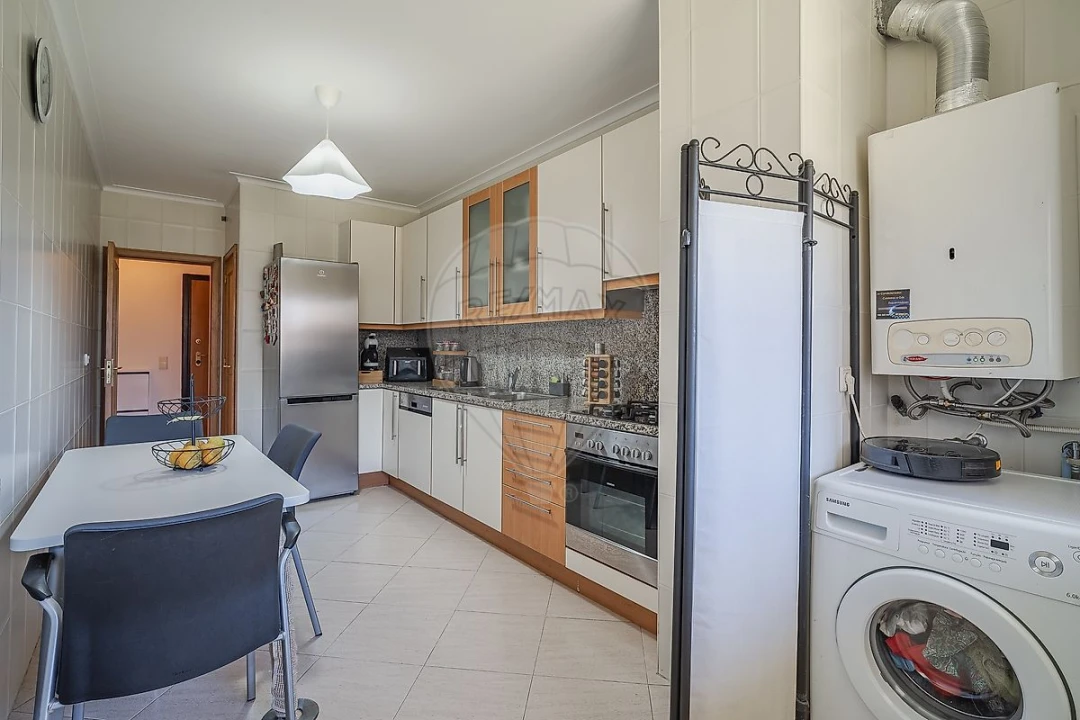 Apartamento T1 para Venda em Pedroso e Seixezelo Foto 8